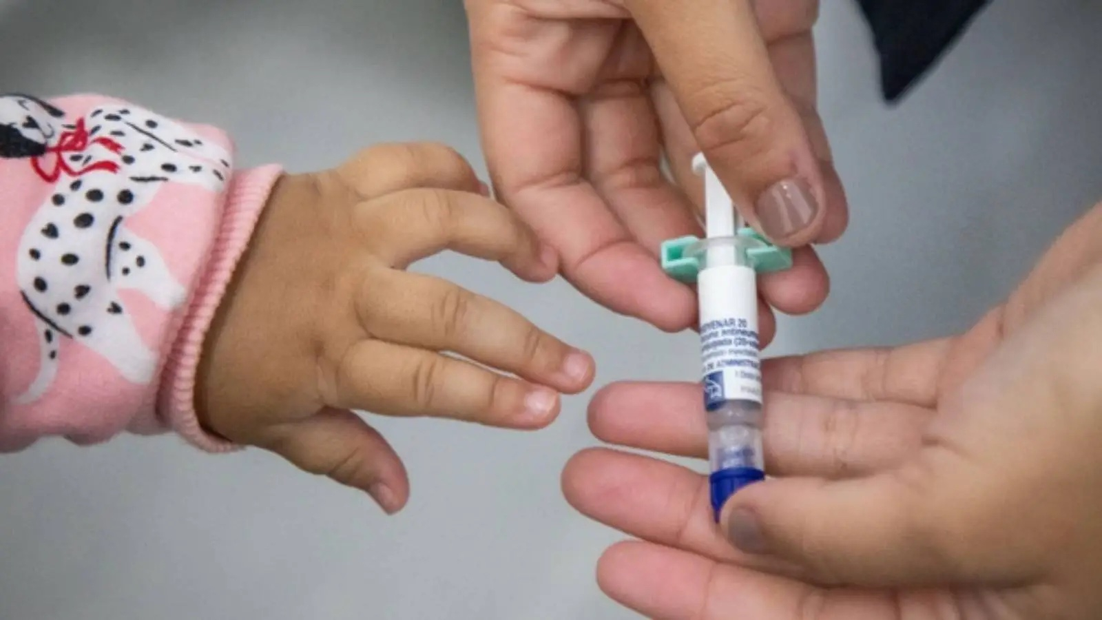 Crianças até 5 anos podem se vacinar contra pneumonia e meningite