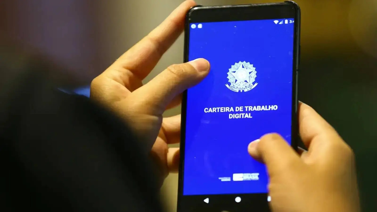 Desemprego no 2º trimestre é 5,4%, o menor já registrado no período