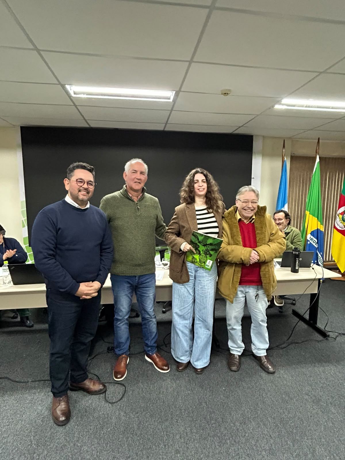 IFSul entrega primeira portaria de RSC-TAE em sessão histórica do CONSUP