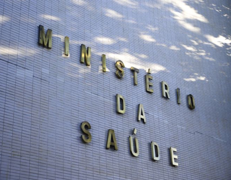 Governo Bolsonaro corta 98% do orçamento do programa Casa Verde e Amarela