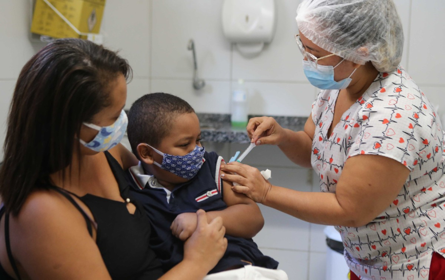 Pais que não vacinarem seus filhos podem pagar multa e até perder a guarda da criança
