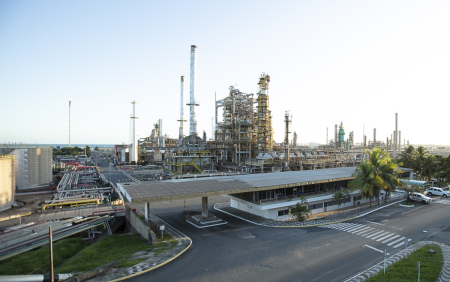 Petrobras avança para retomar refinaria privatizada por Bolsonaro