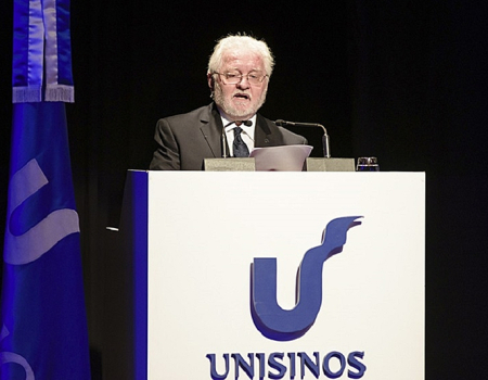 Reitor da Unisinos rejeita condecoração do Itamaraty e critica Bolsonaro