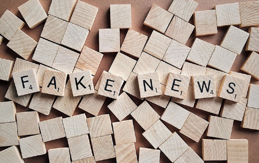 TSE se reúne com redes sociais para regular pagamentos de propagadores de fake news